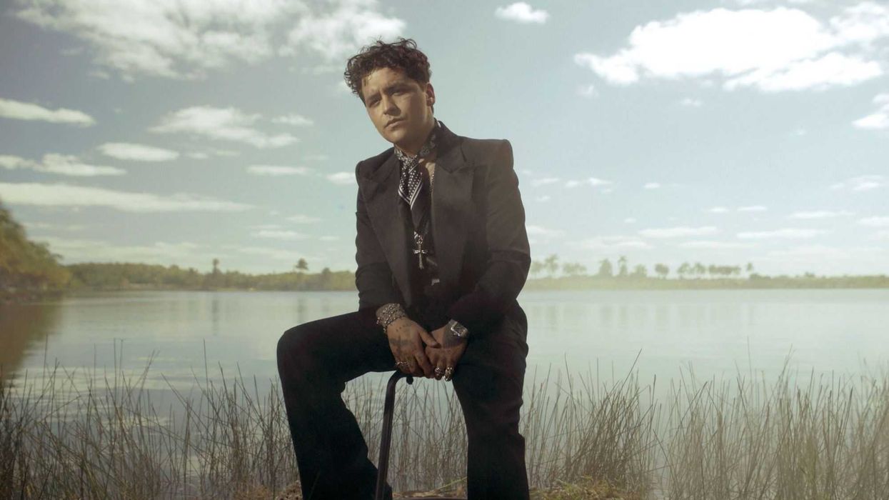 Christian Nodal no hablará más de su vida privada antes de su debut en La México. Foto: Ilustrativa/ Facebook/ Christian Nodal.