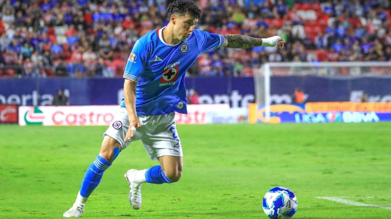 Cruz Azul y Tigres pierden lo invicto en el Apertura del fútbol mexicano. Foto: Ilustrativa/ X/@CruzAzul.