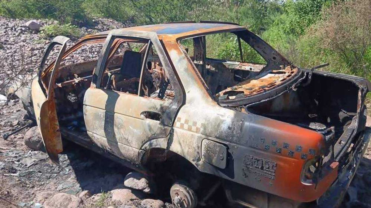 Inseguridad golpea a Pedro Escobedo: hallan otro vehículo robado y calcinado en zona rural.