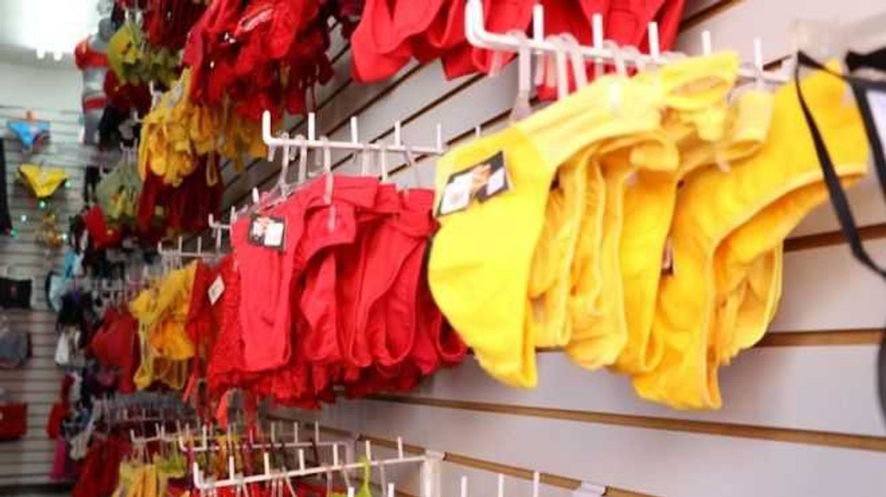 lenceria-roja-y-amarilla-las-mas-vendidas-para-recibir-ano-nuevo-2019-1