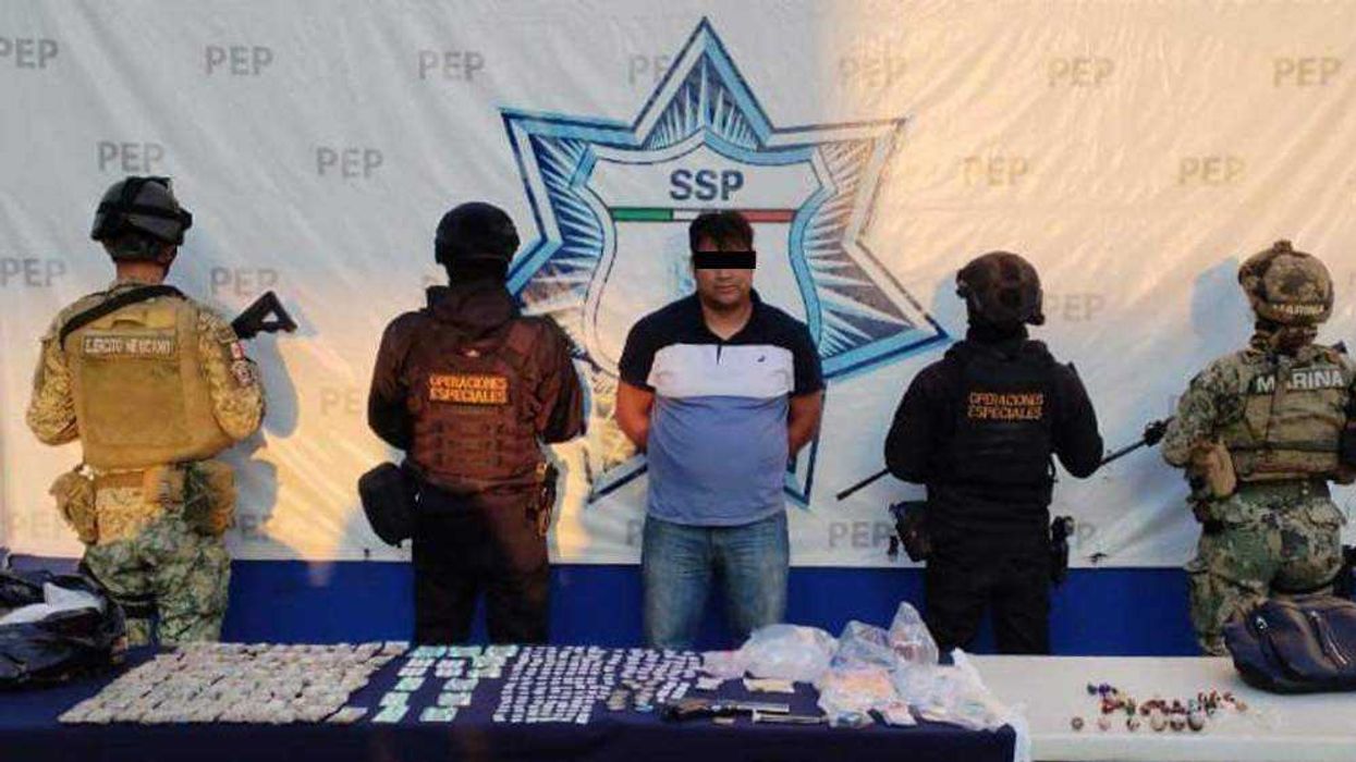 Policía Estatal de Puebla durante operativo de seguridad en municipio de Acajete donde decomisó drogas.